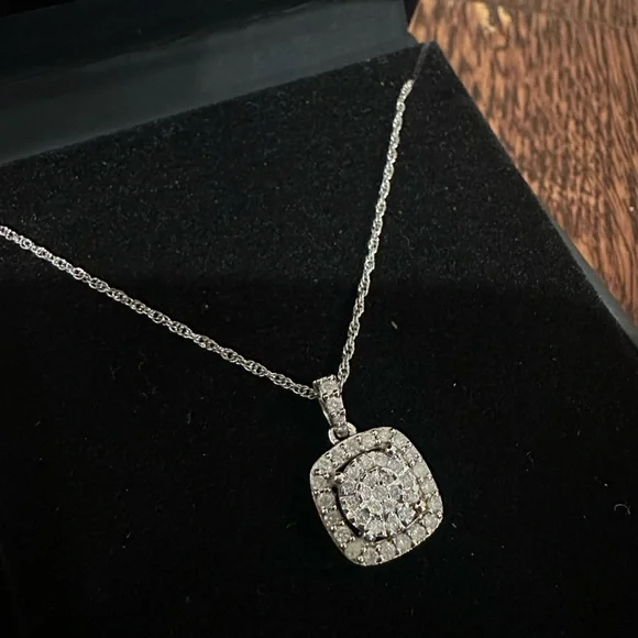 Silver Pendant Necklace - Picture 2 of 4